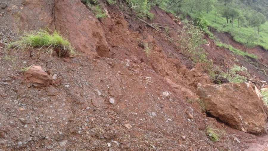 भारतको उत्तराखण्ड पहिरोमा परि निधन भएका ४ मध्ये ३ नेपालीको शव नेपाल ल्याइयो Image