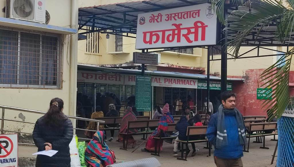 भेरीको फार्मेसीमा सुधार, दोब्बर बढी आम्दानी Image