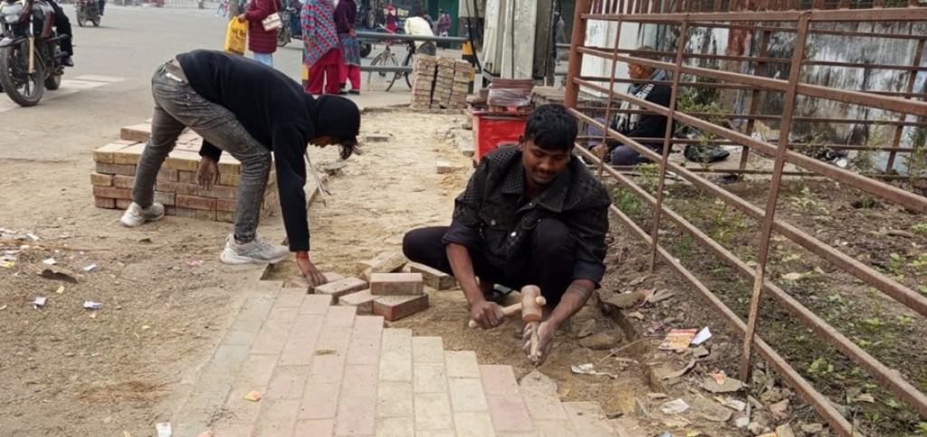 नेपालगन्जका फुटपाथ सौन्दर्यीकरण गरिदैँ Image