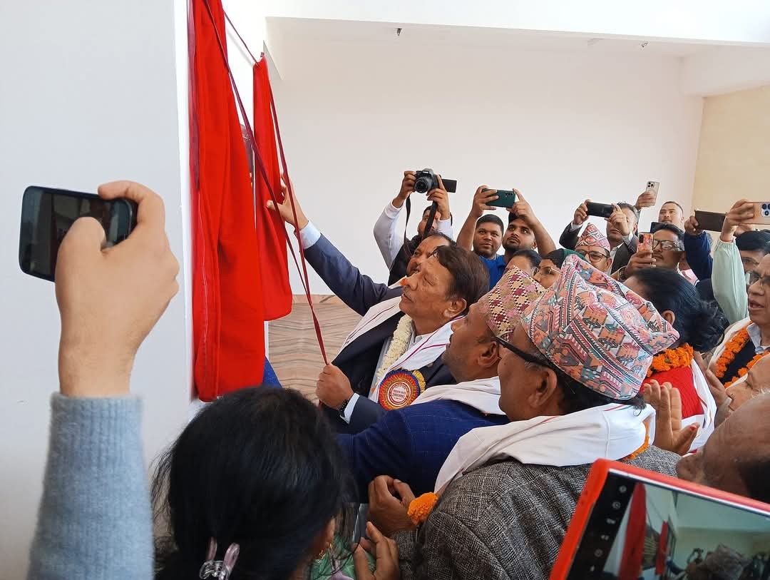 भवानियापुरमा बनेको सुविधा सम्पन्न ’सिटी हल’ उद्घाटन Image