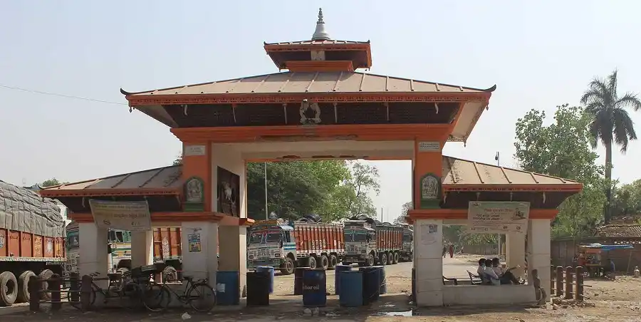 घट्यो नेपालगन्ज नाकाबाट तरकारी र फलफूलको आयात Image