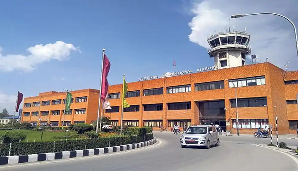 पहिरो र चाडपर्वले हवाई यात्रुको चाप बढ्यो Image