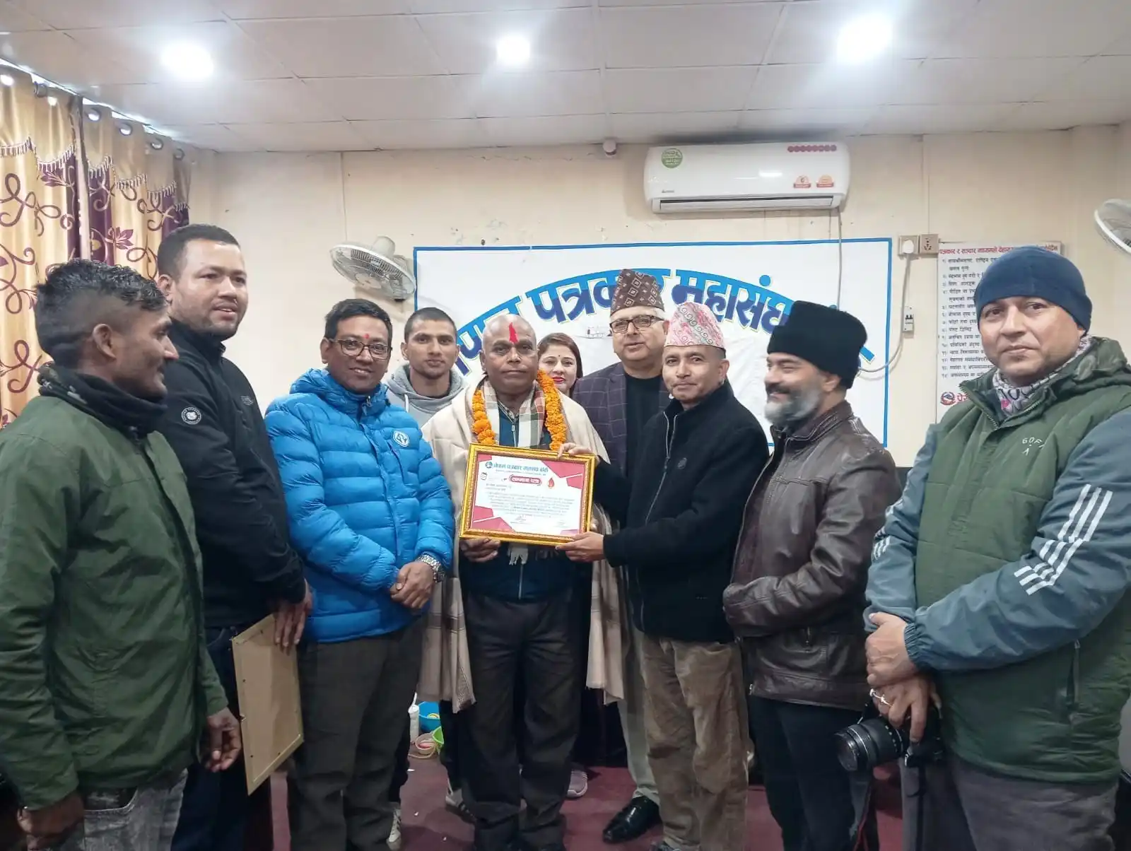 शतक रक्तदाता जयसवाल सम्मानित Image