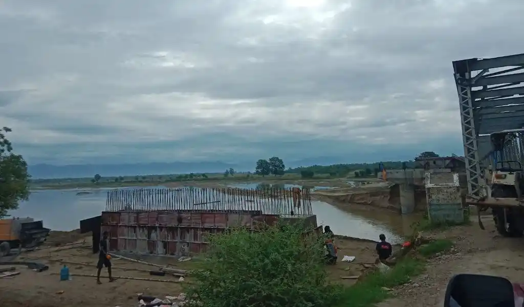 कम्दी स्थित सिधनियाघाटमा स्पामको काम सकिँदै Image