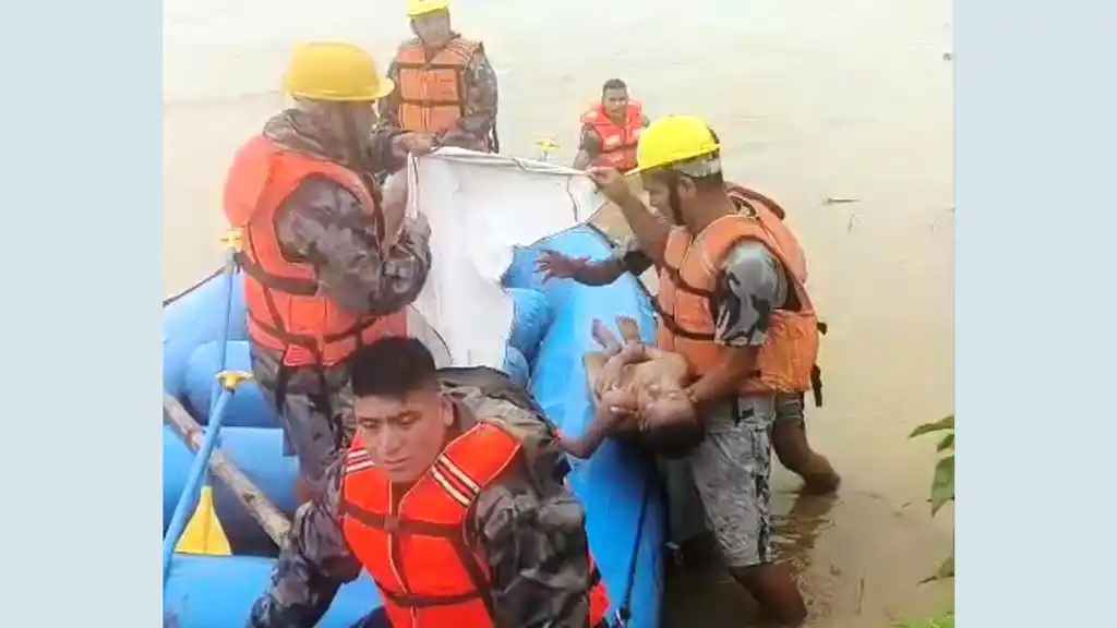 राप्ती नदीमा डुबेका ९ वर्षीय सुलभको शव भेटियो, खुशीको खोजी गर्दै प्रहरी Image